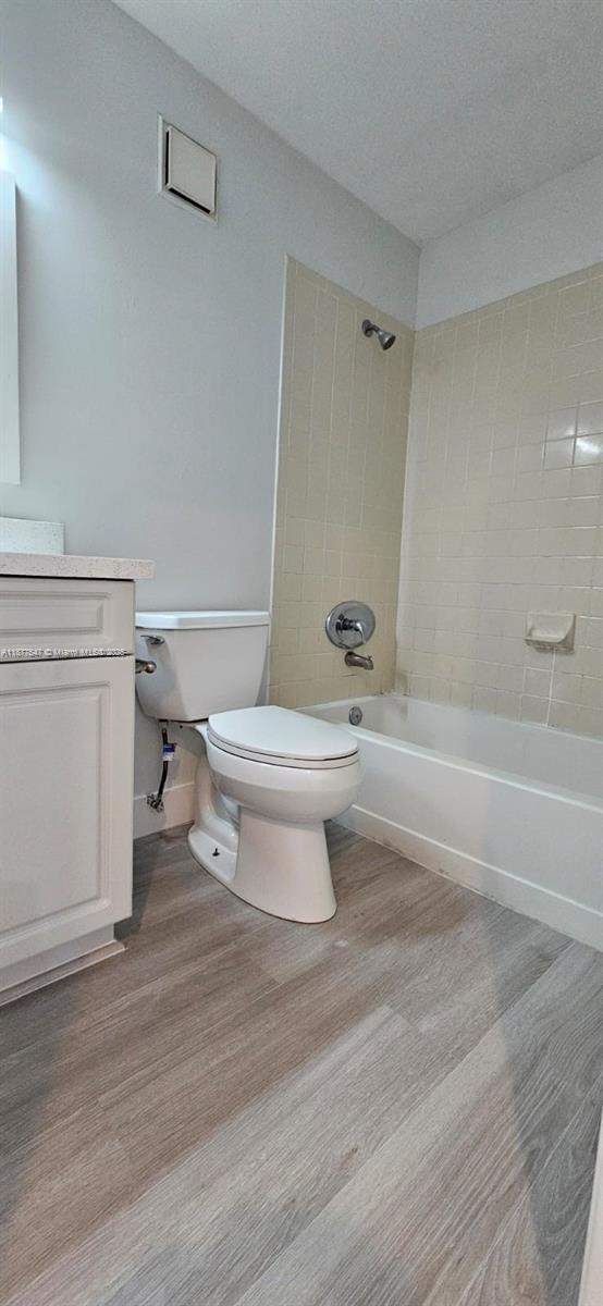 PALMS OF PEMBROKE CONDO - Residential Lease