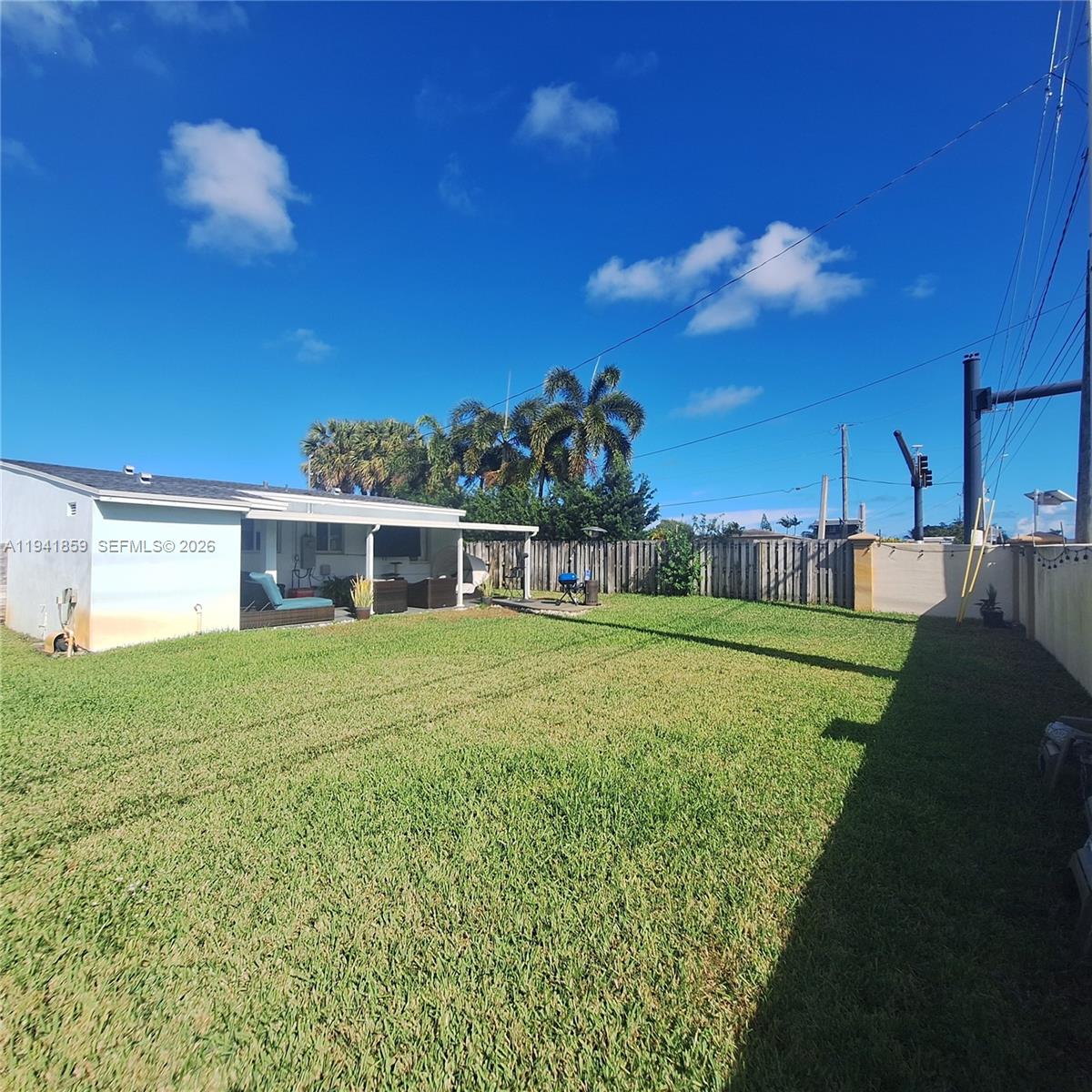 SUNSHINE MANOR NO 2 - Residential