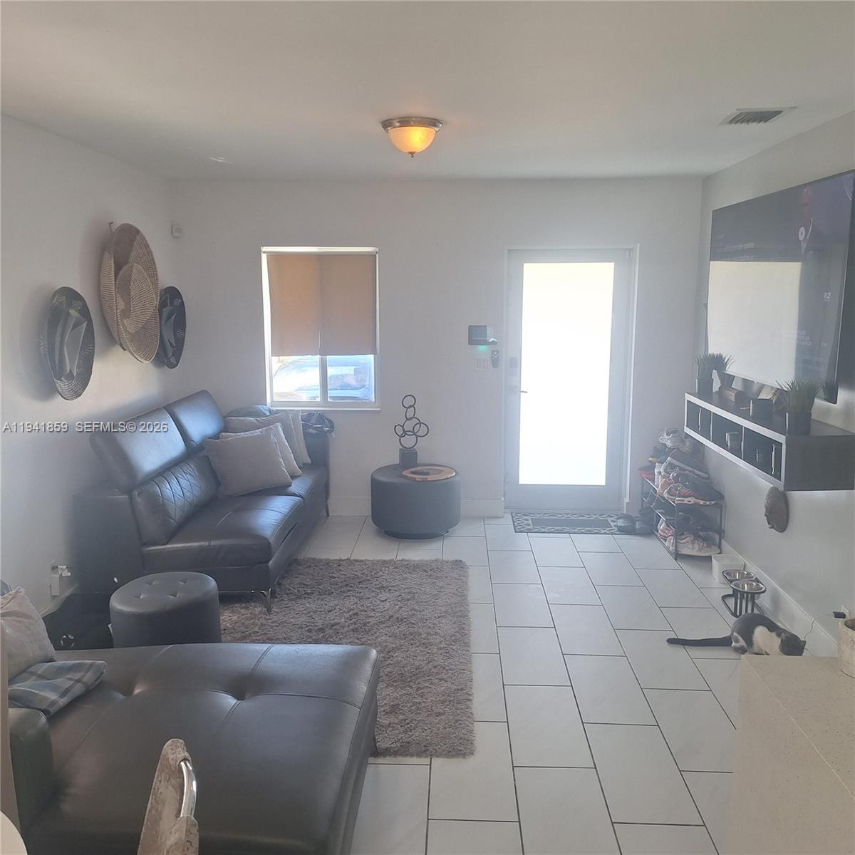 SUNSHINE MANOR NO 2 - Residential