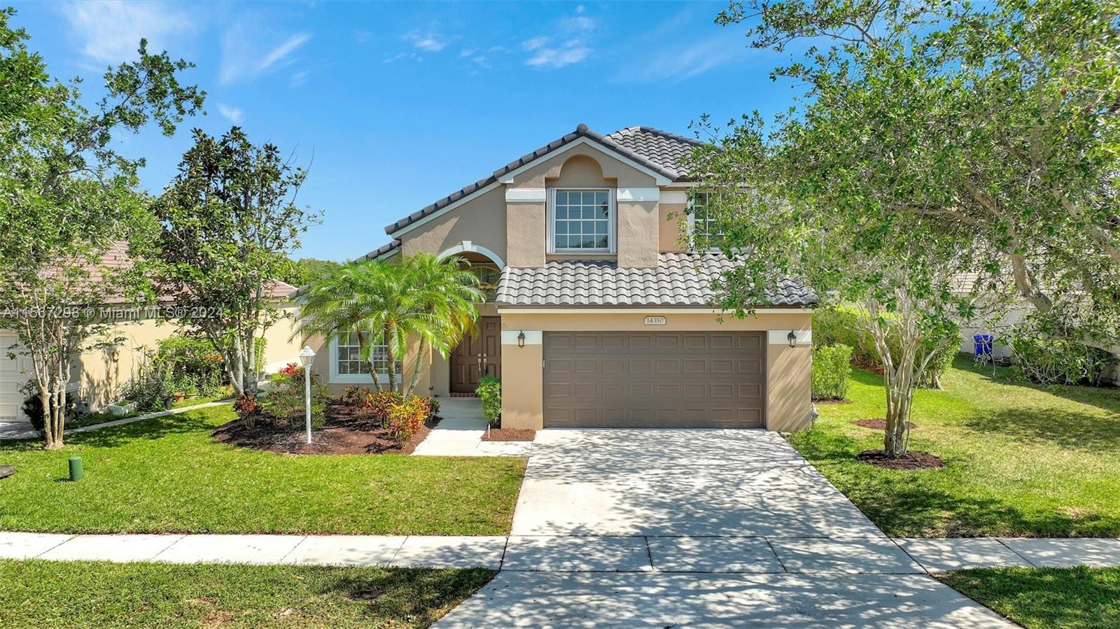 14350 Nw 11th St, Pembroke Pines, Miami-Dade County, Florida - 4 Bedrooms  
3 Bathrooms - 
