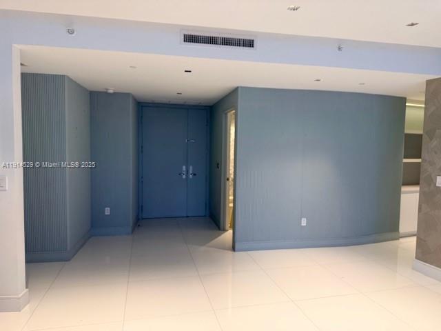 CARBONELL CONDO - Residential
