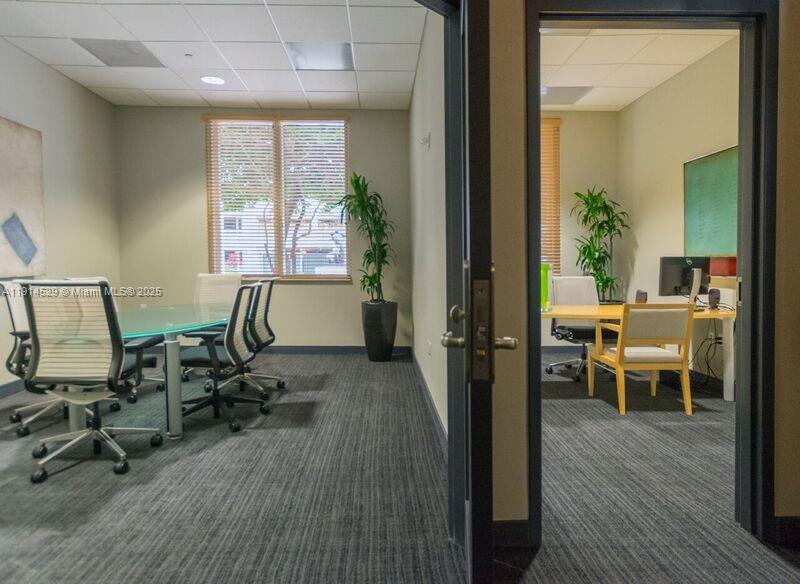 CARBONELL CONDO - Residential