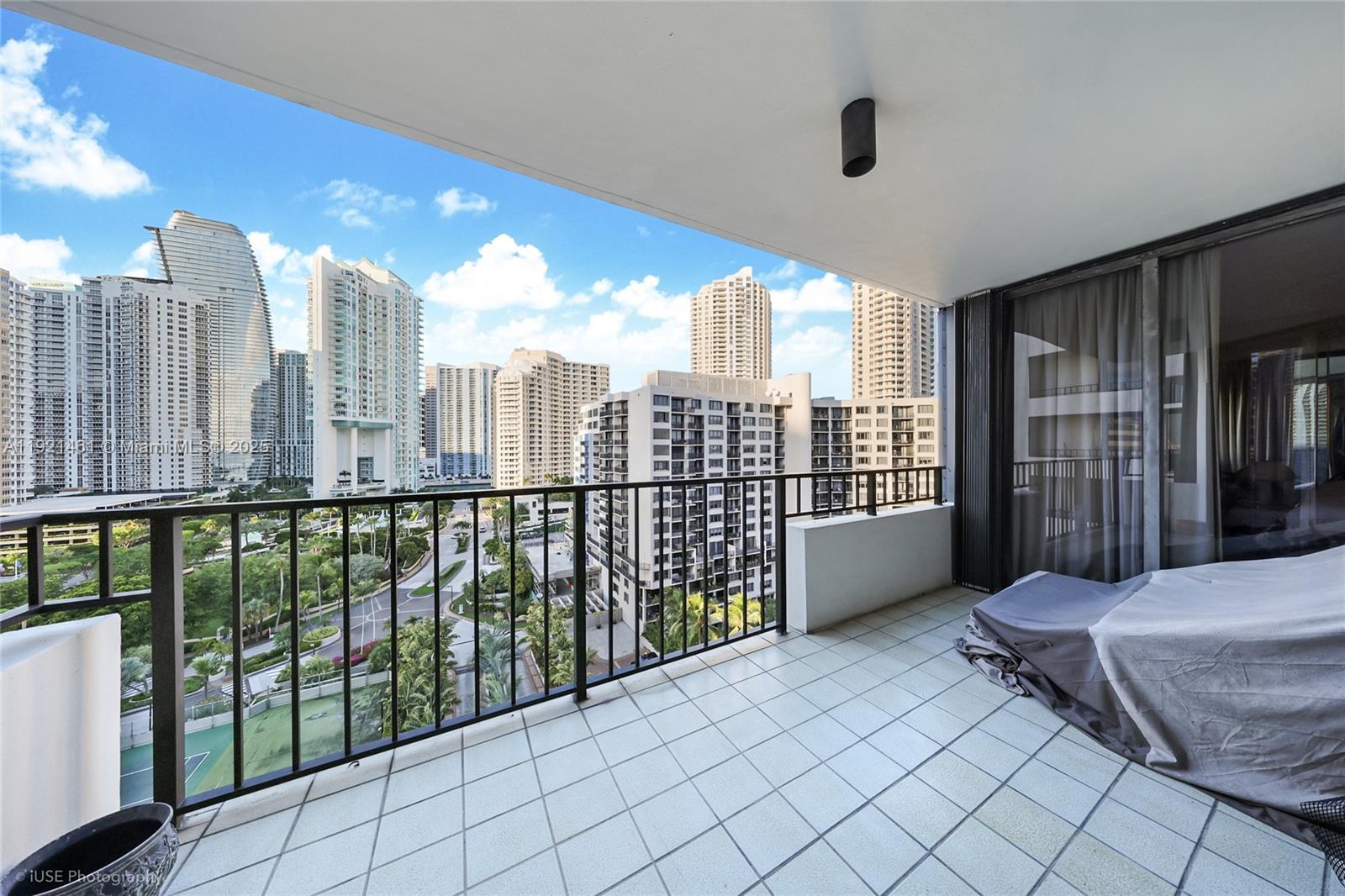 520 Brickell Key Dr A1510
