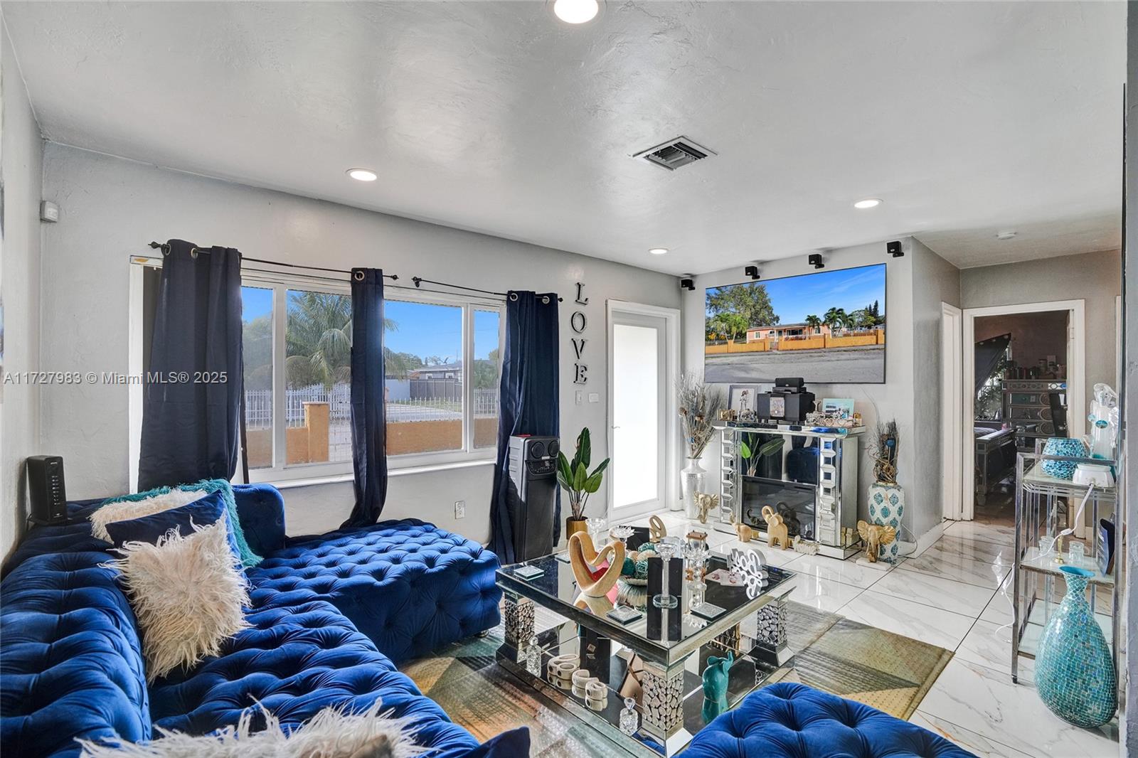 GOLDEN HIGHLANDS EST - Residential