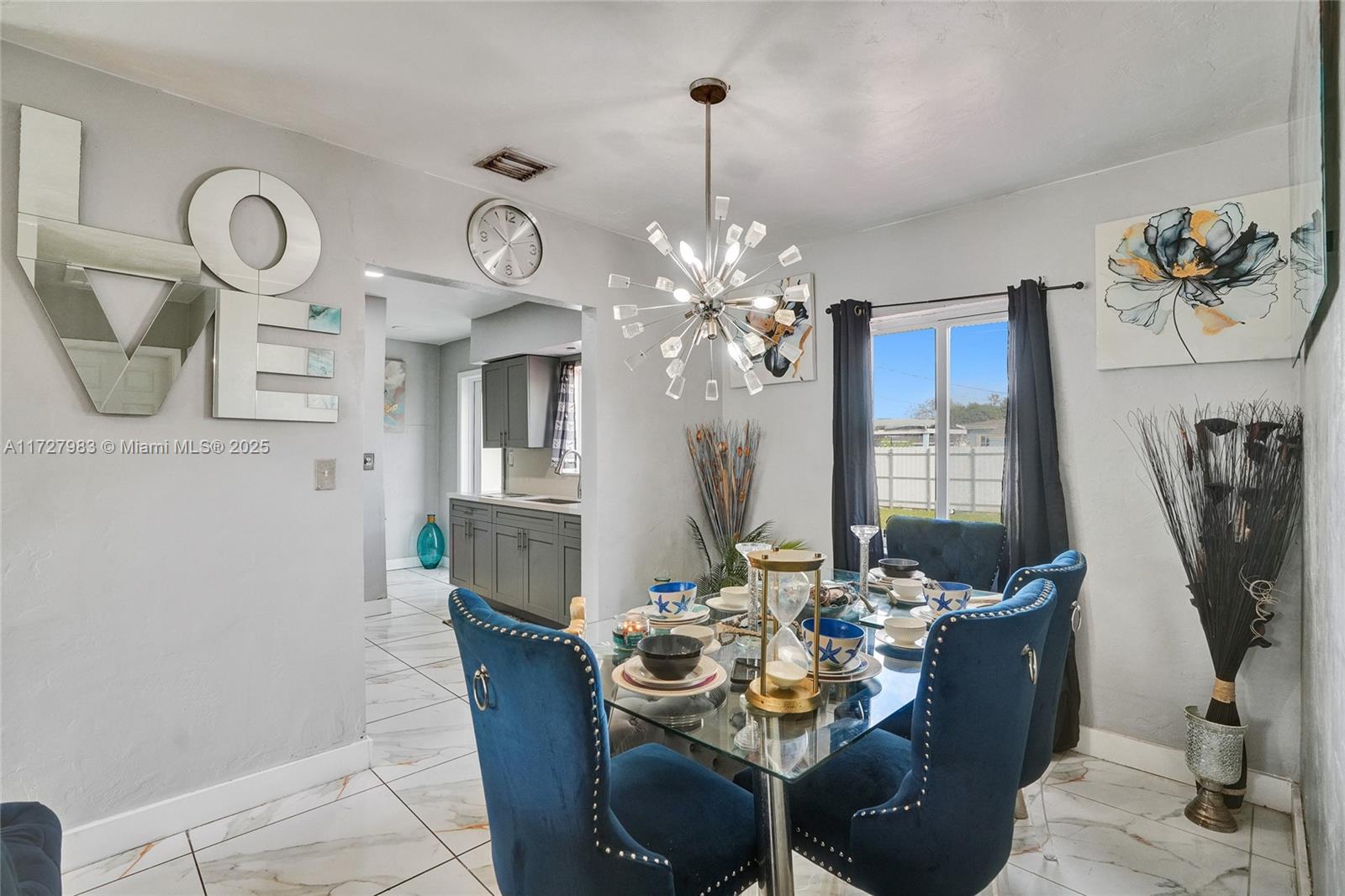 GOLDEN HIGHLANDS EST - Residential