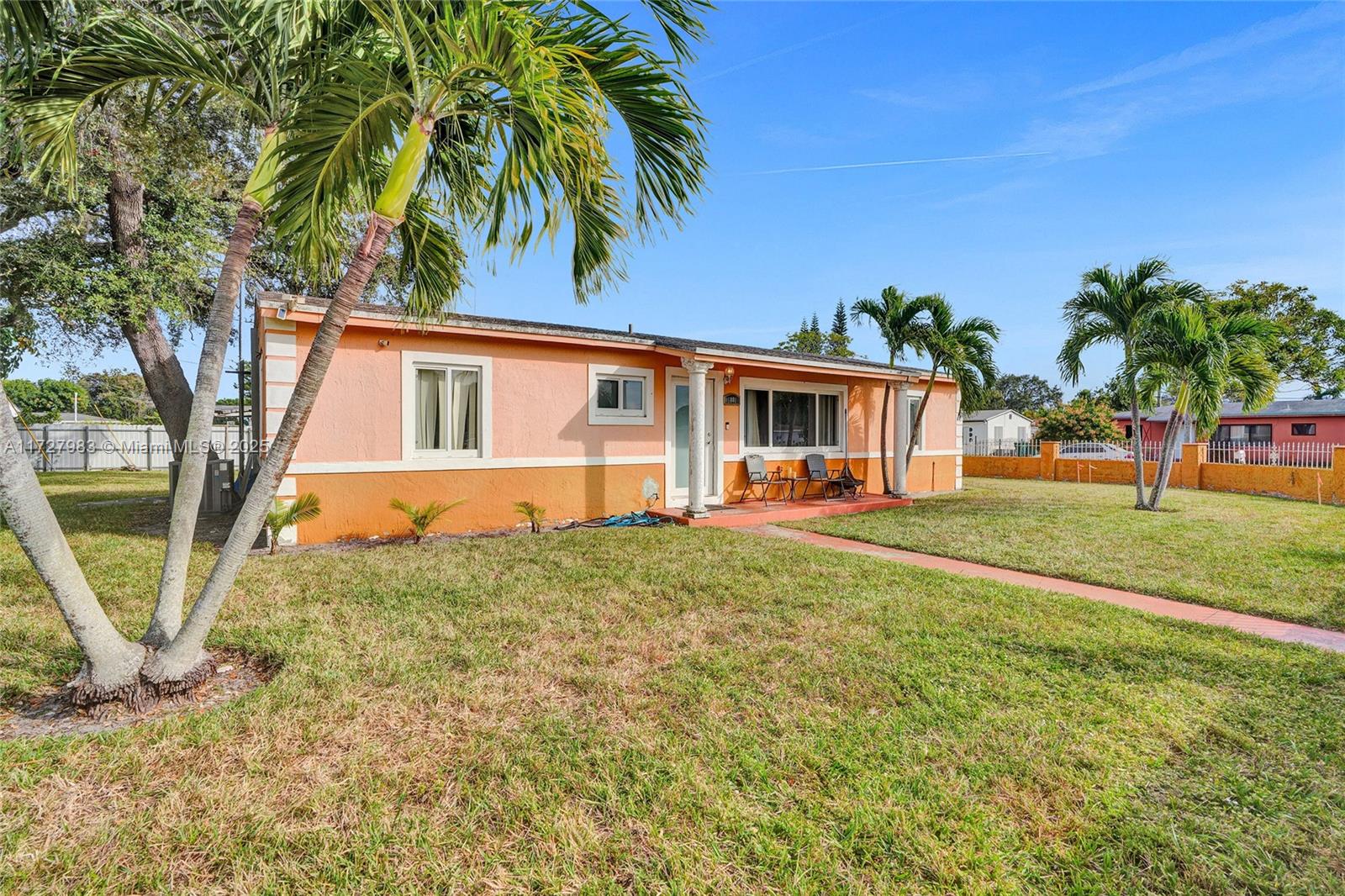 GOLDEN HIGHLANDS EST - Residential