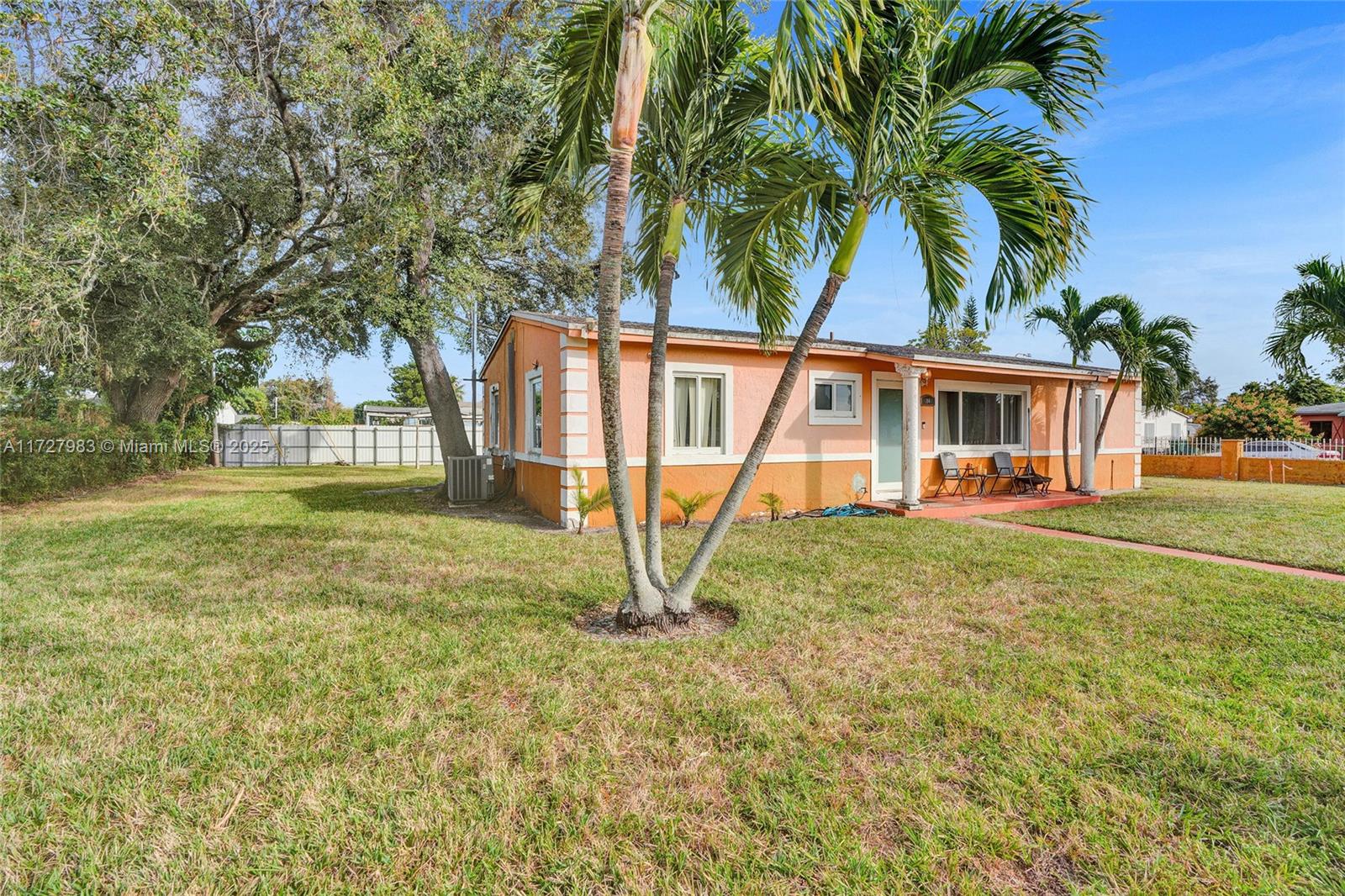 GOLDEN HIGHLANDS EST - Residential