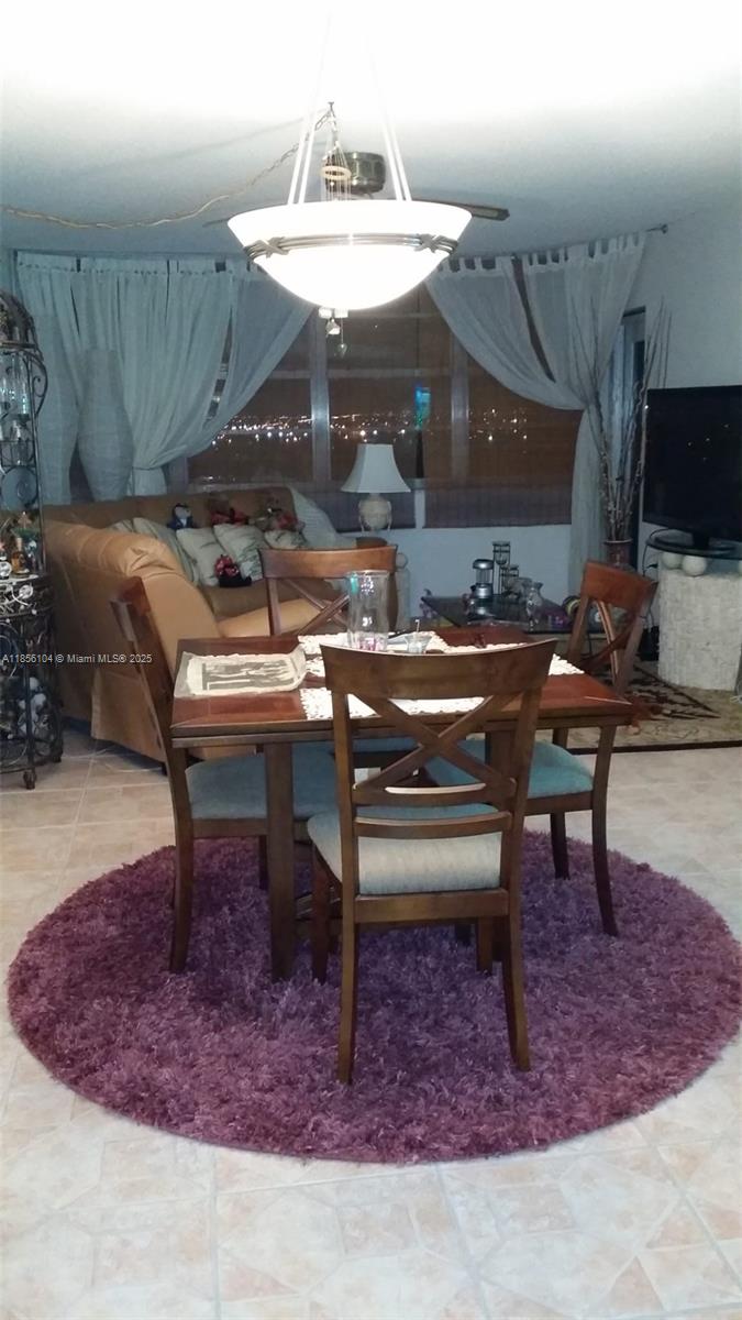 BUCKLEY TOWERS CONDO - EA - Residential