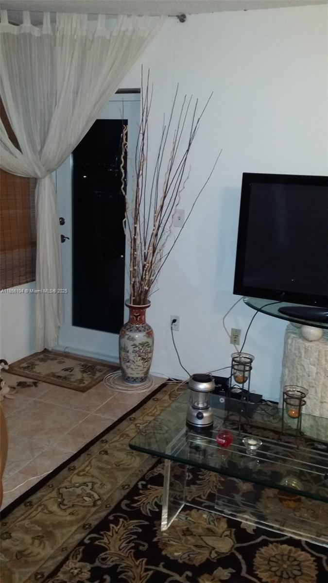 BUCKLEY TOWERS CONDO - EA - Residential