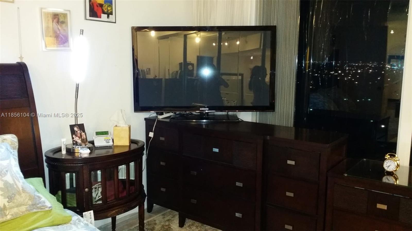 BUCKLEY TOWERS CONDO - EA - Residential