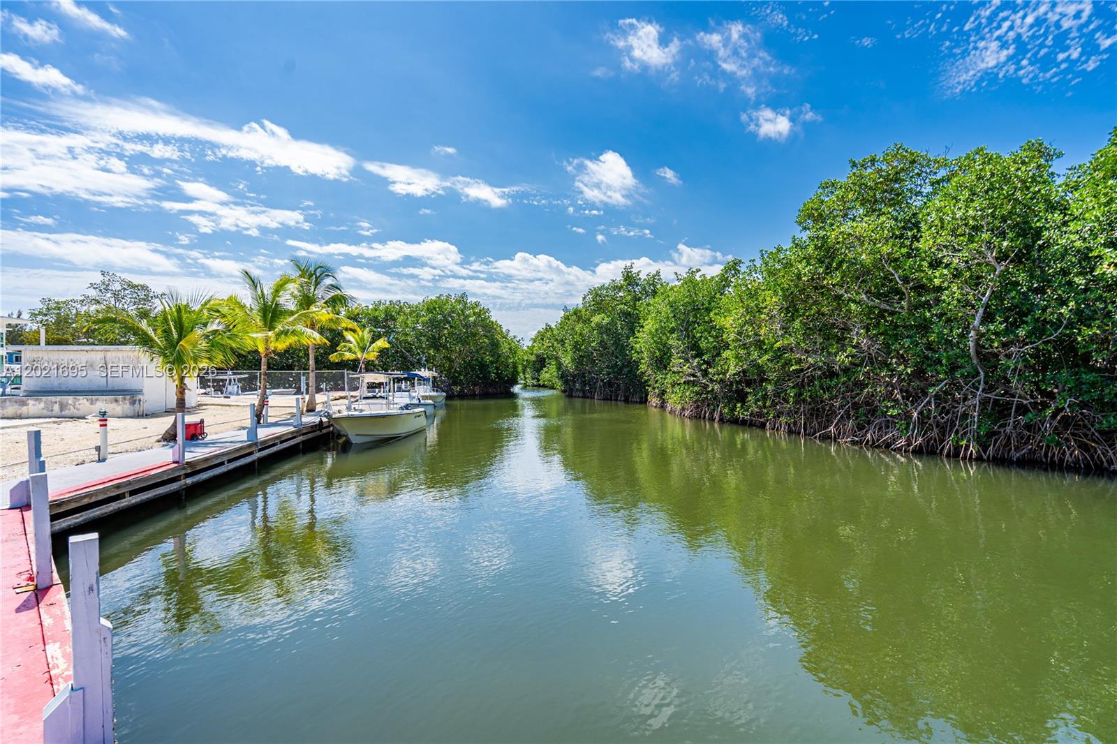 CALUSA CAMPGROUND - Land