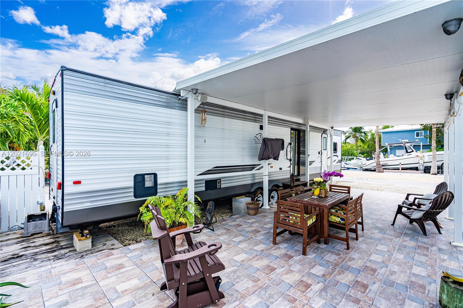 CALUSA CAMPGROUND - Land
