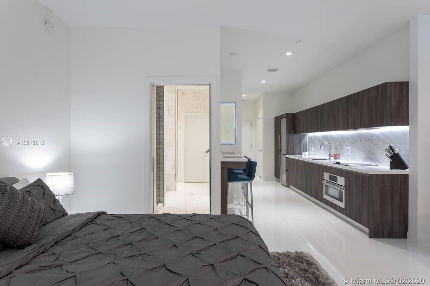 Paramount Miami World - Residential Lease