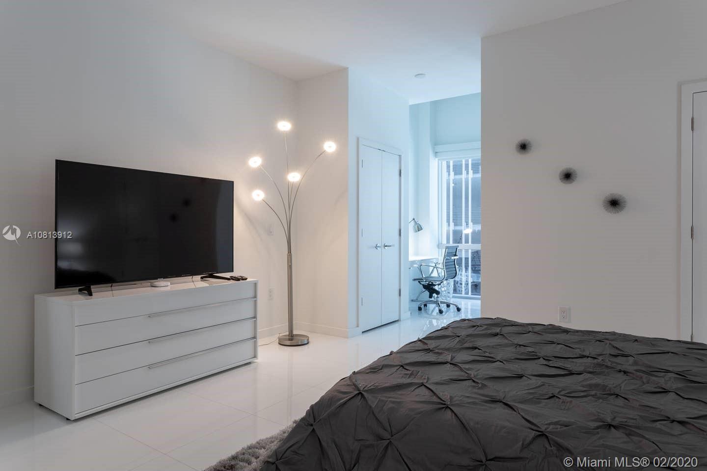 Paramount Miami World - Residential Lease