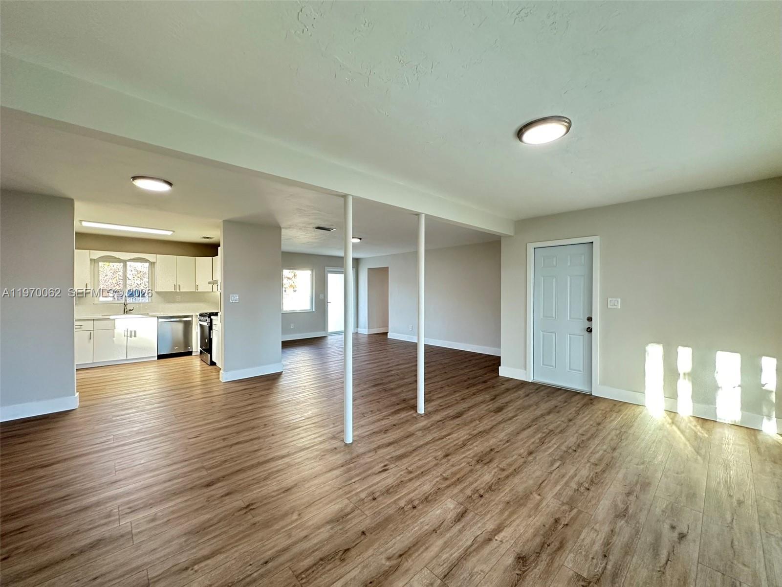 WINDWARD ESTATES SEC 1 - Residential