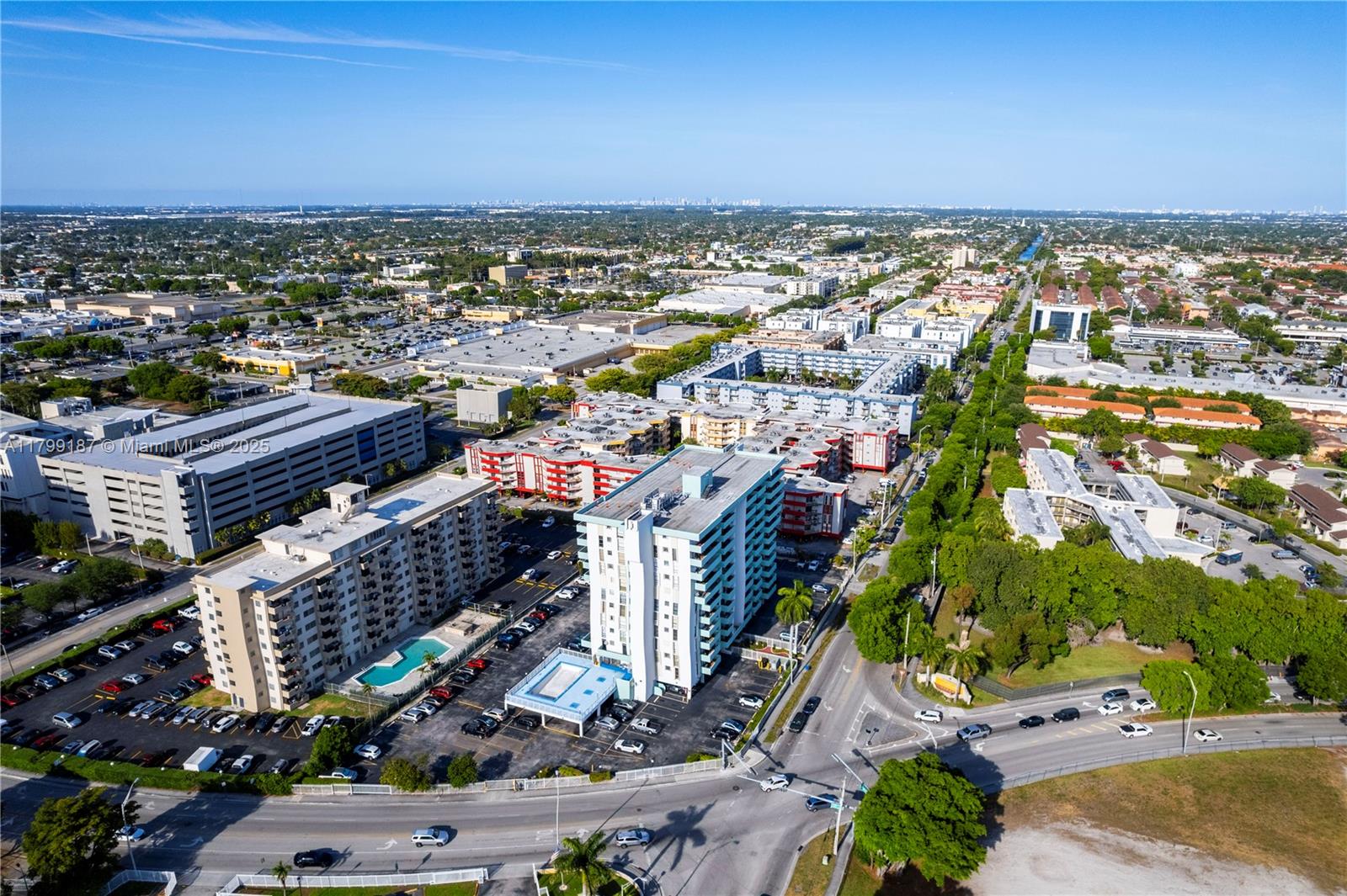 IMPERIAL TERRACES CONDO - Residential