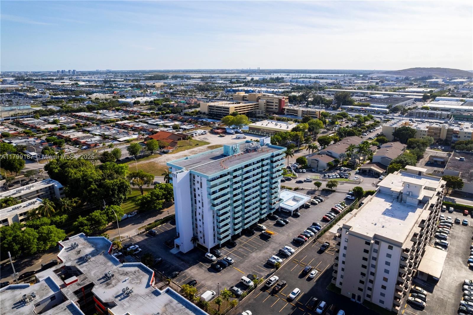 IMPERIAL TERRACES CONDO - Residential