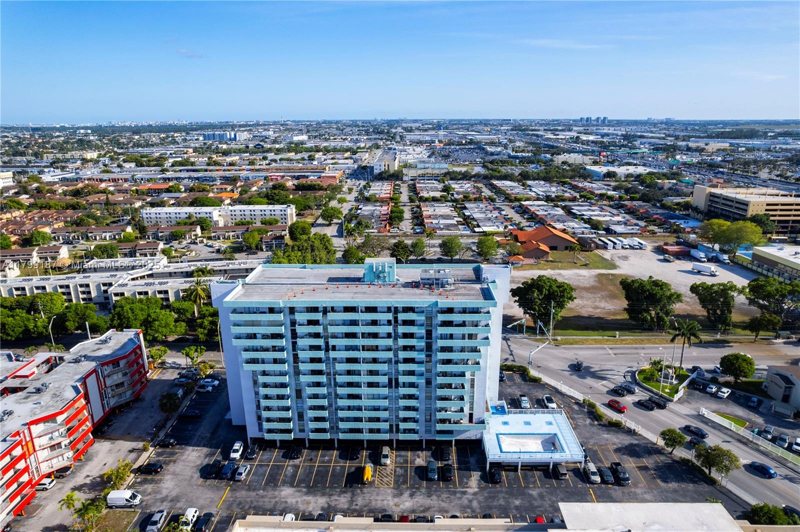 IMPERIAL TERRACES CONDO - Residential