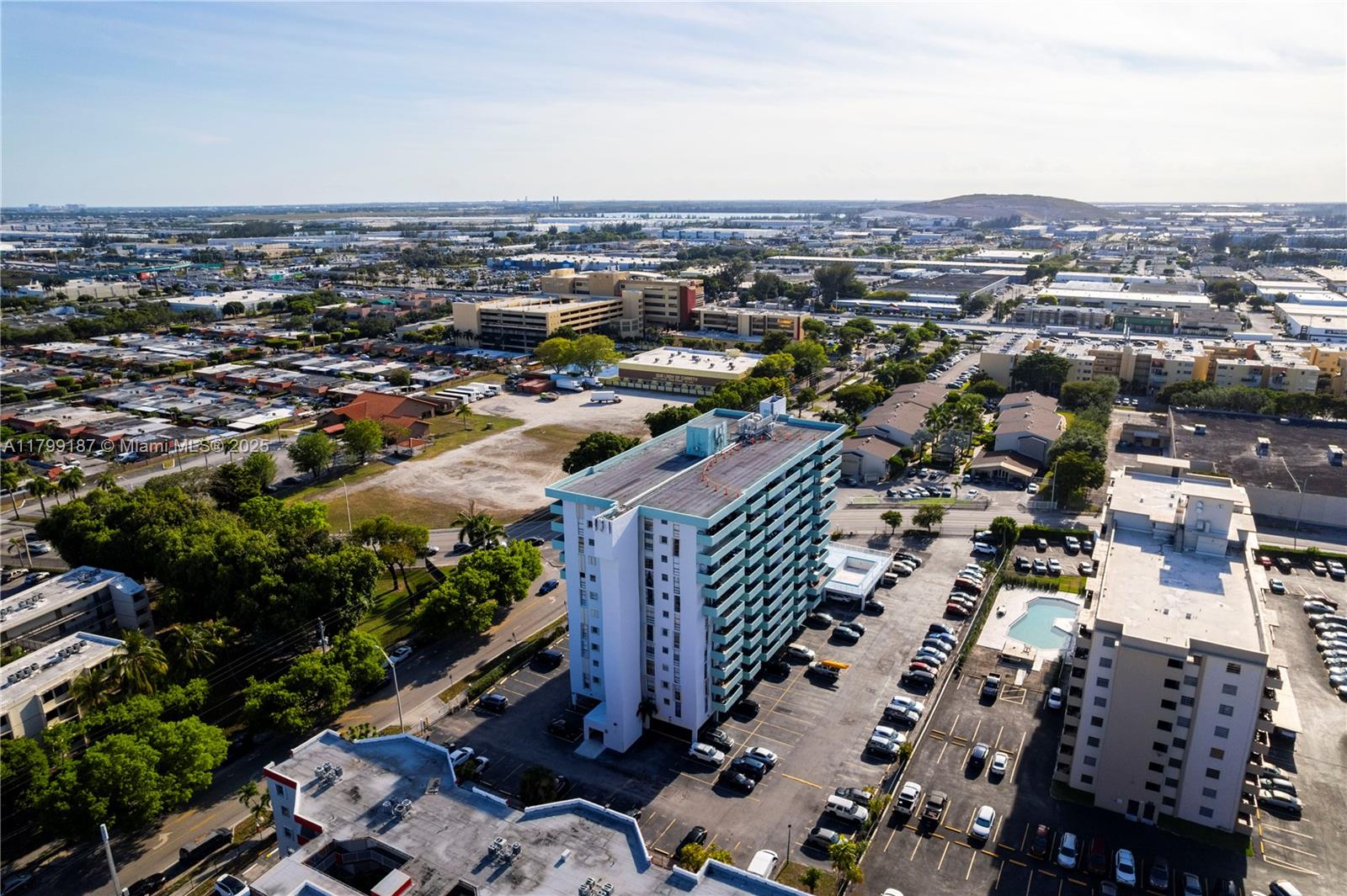 IMPERIAL TERRACES CONDO - Residential
