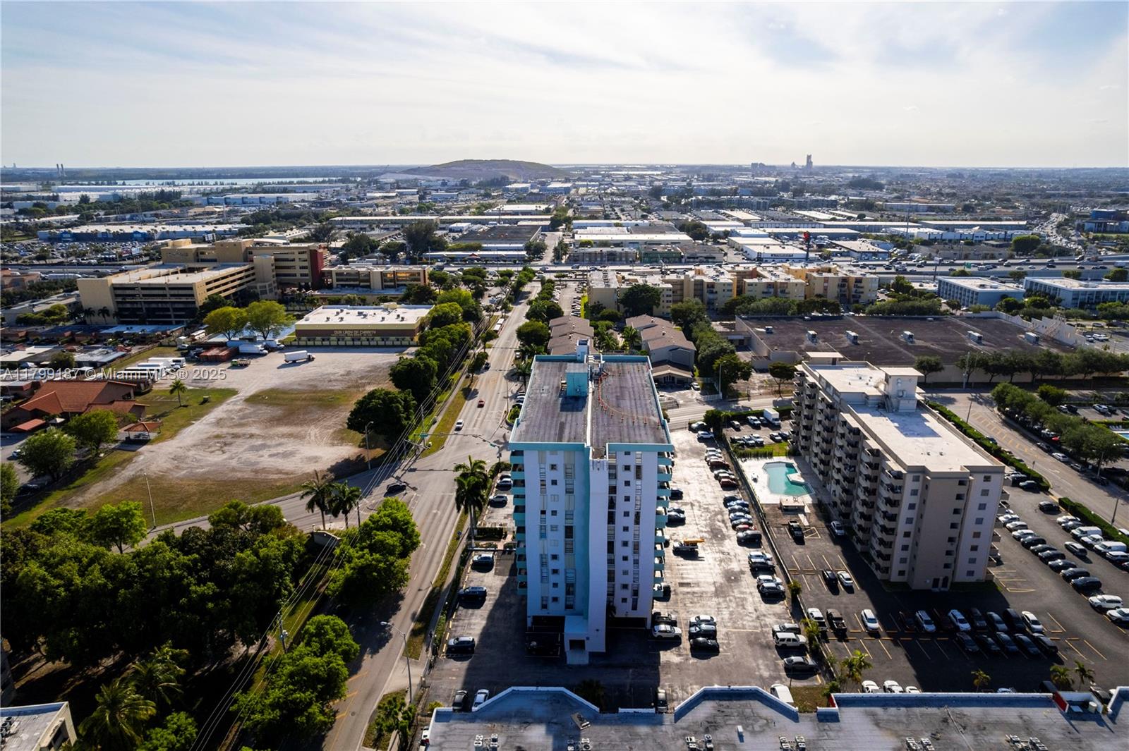 IMPERIAL TERRACES CONDO - Residential