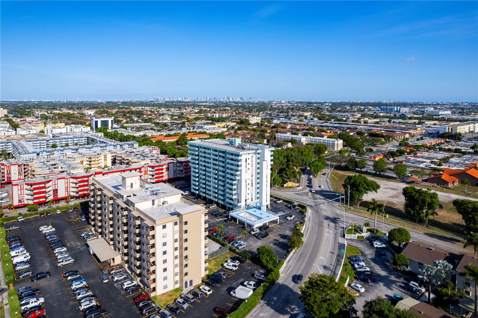 IMPERIAL TERRACES CONDO - Residential