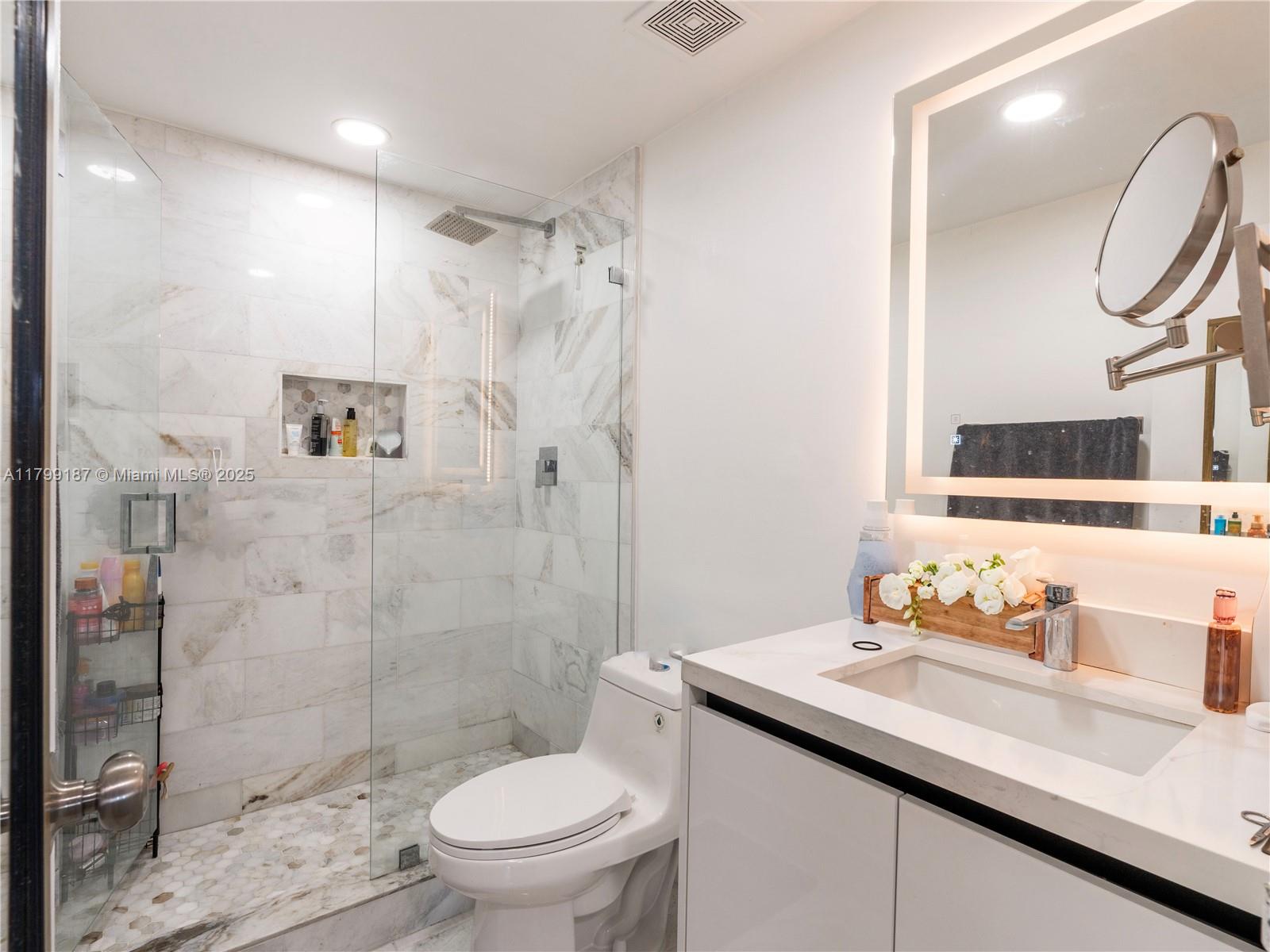 IMPERIAL TERRACES CONDO - Residential