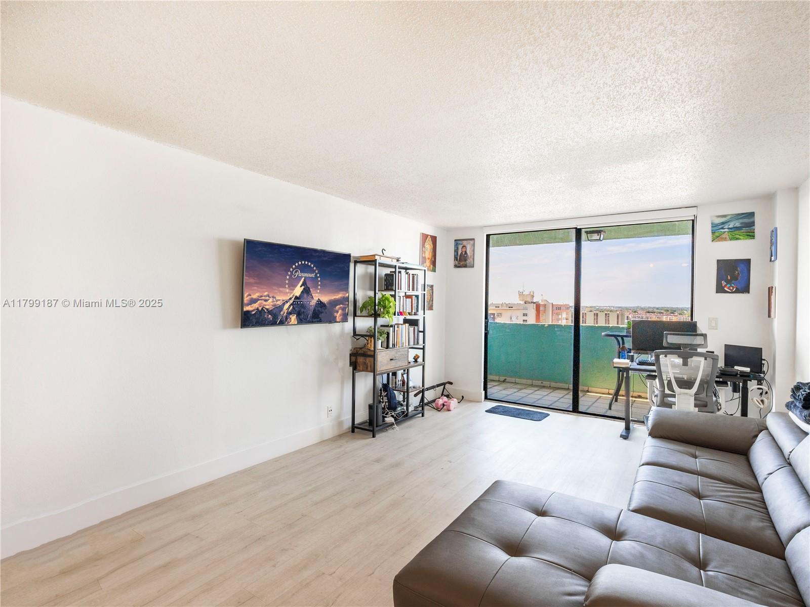 IMPERIAL TERRACES CONDO - Residential