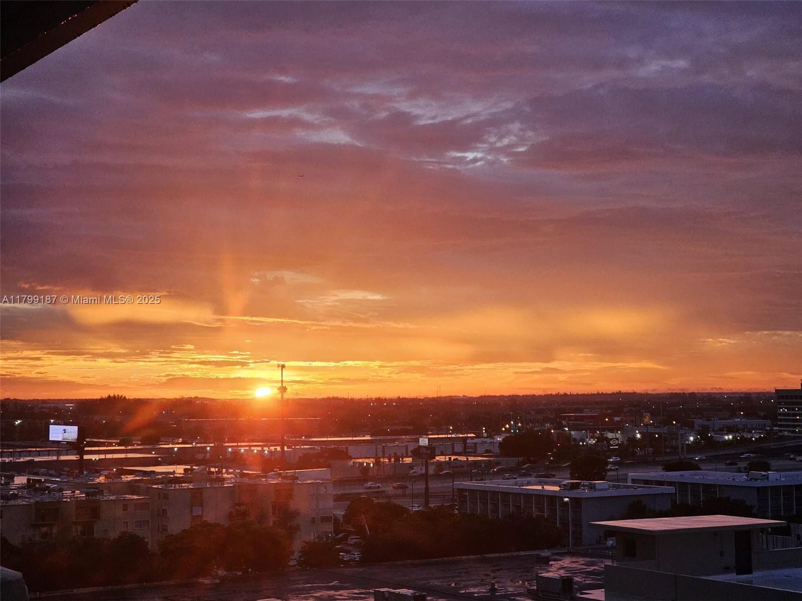 IMPERIAL TERRACES CONDO - Residential