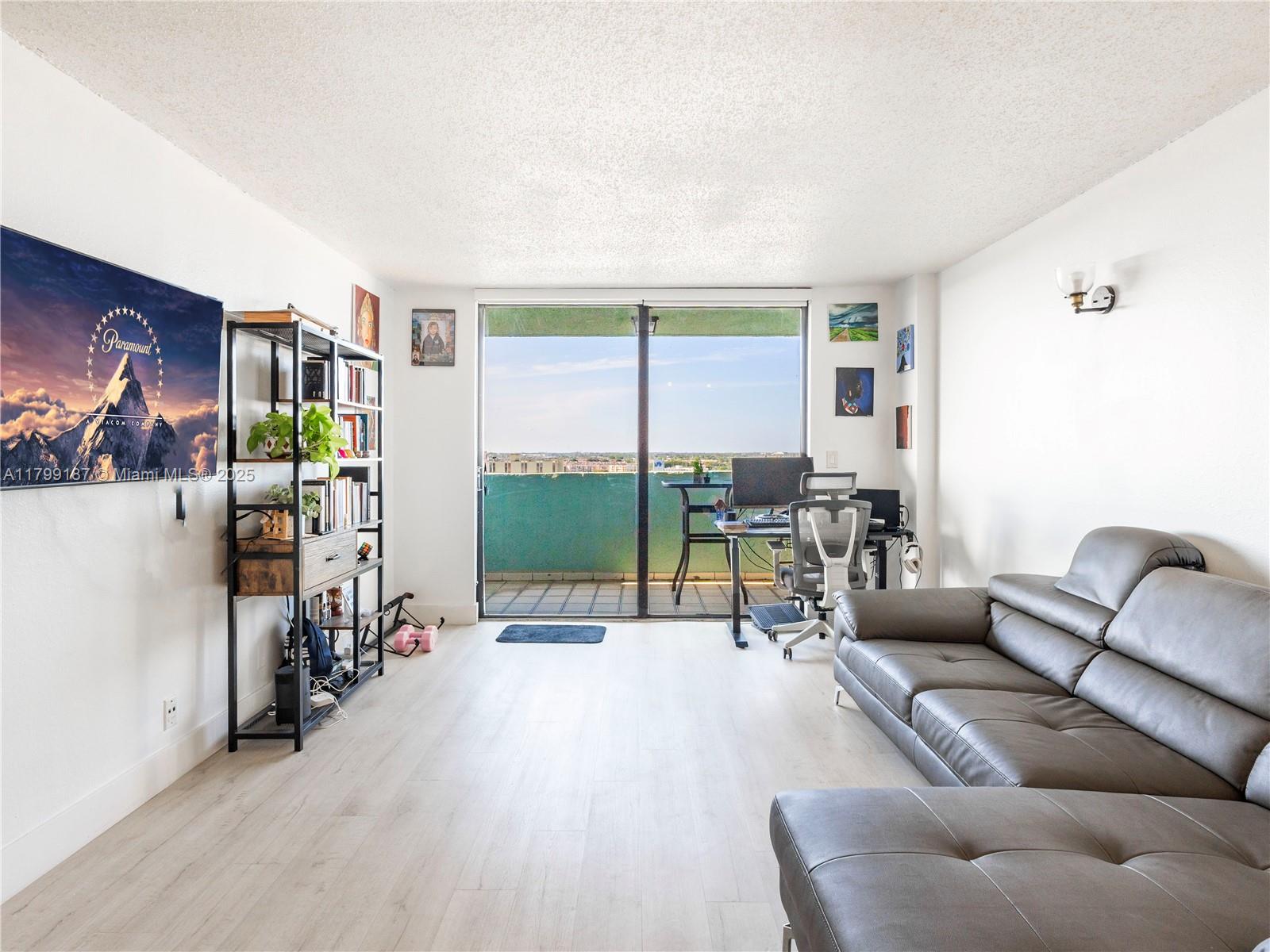 IMPERIAL TERRACES CONDO - Residential