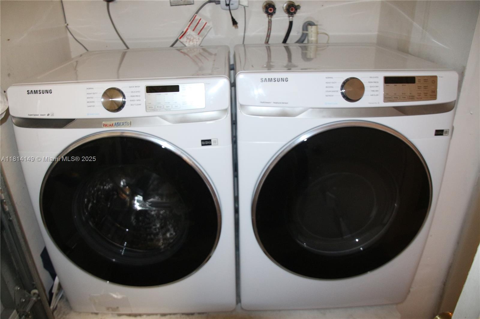 LAS CASAS AT KENDALL - Residential