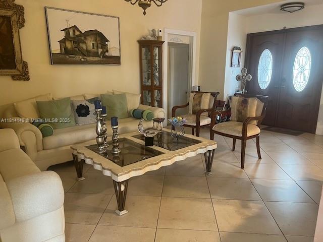 LAS CASAS AT KENDALL - Residential