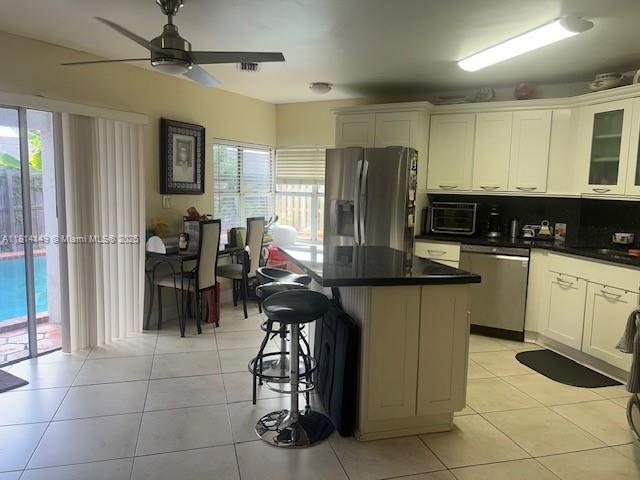 LAS CASAS AT KENDALL - Residential