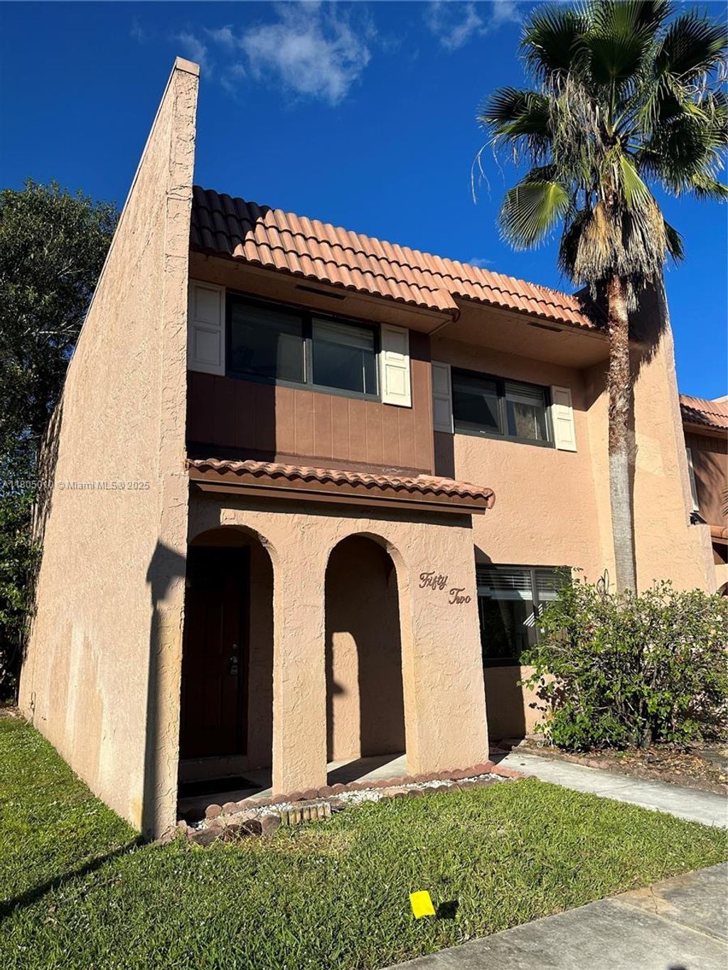 Photo of 52 Madrid Ln #1-14, Davie, FL 33324 (MLS # A11805010)