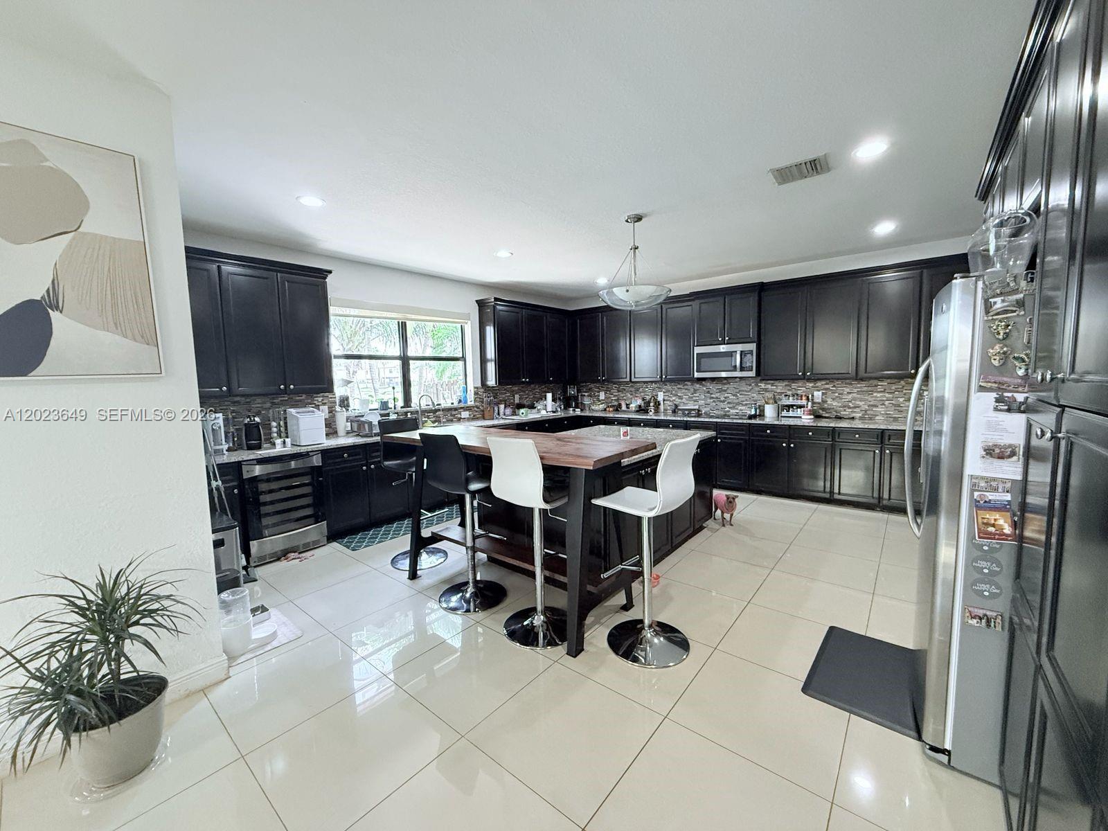 DORAL BREEZE - Residential