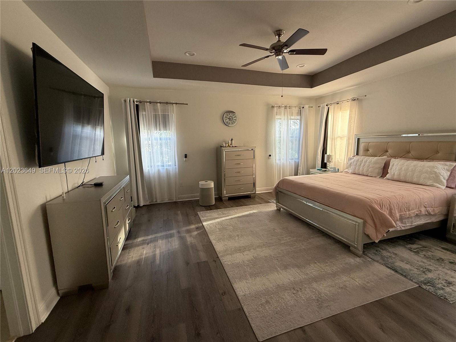 DORAL BREEZE - Residential