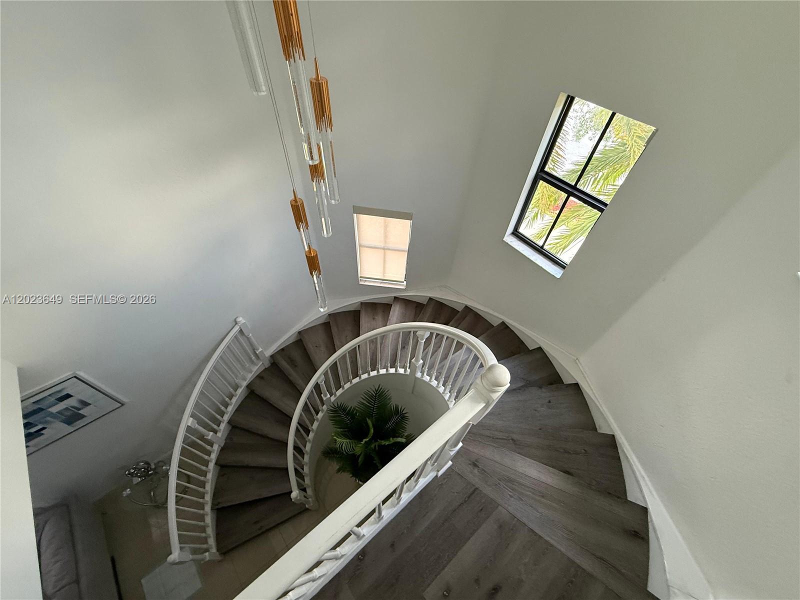 DORAL BREEZE - Residential