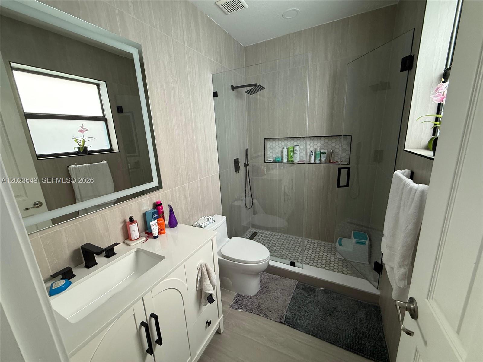 DORAL BREEZE - Residential