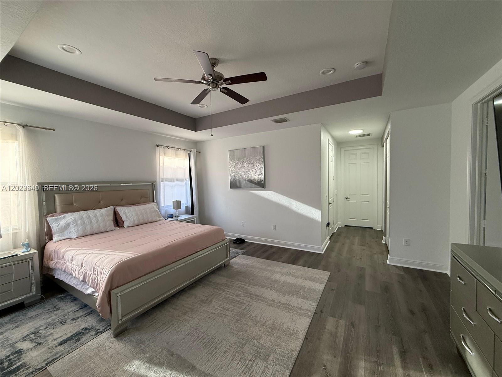 DORAL BREEZE - Residential