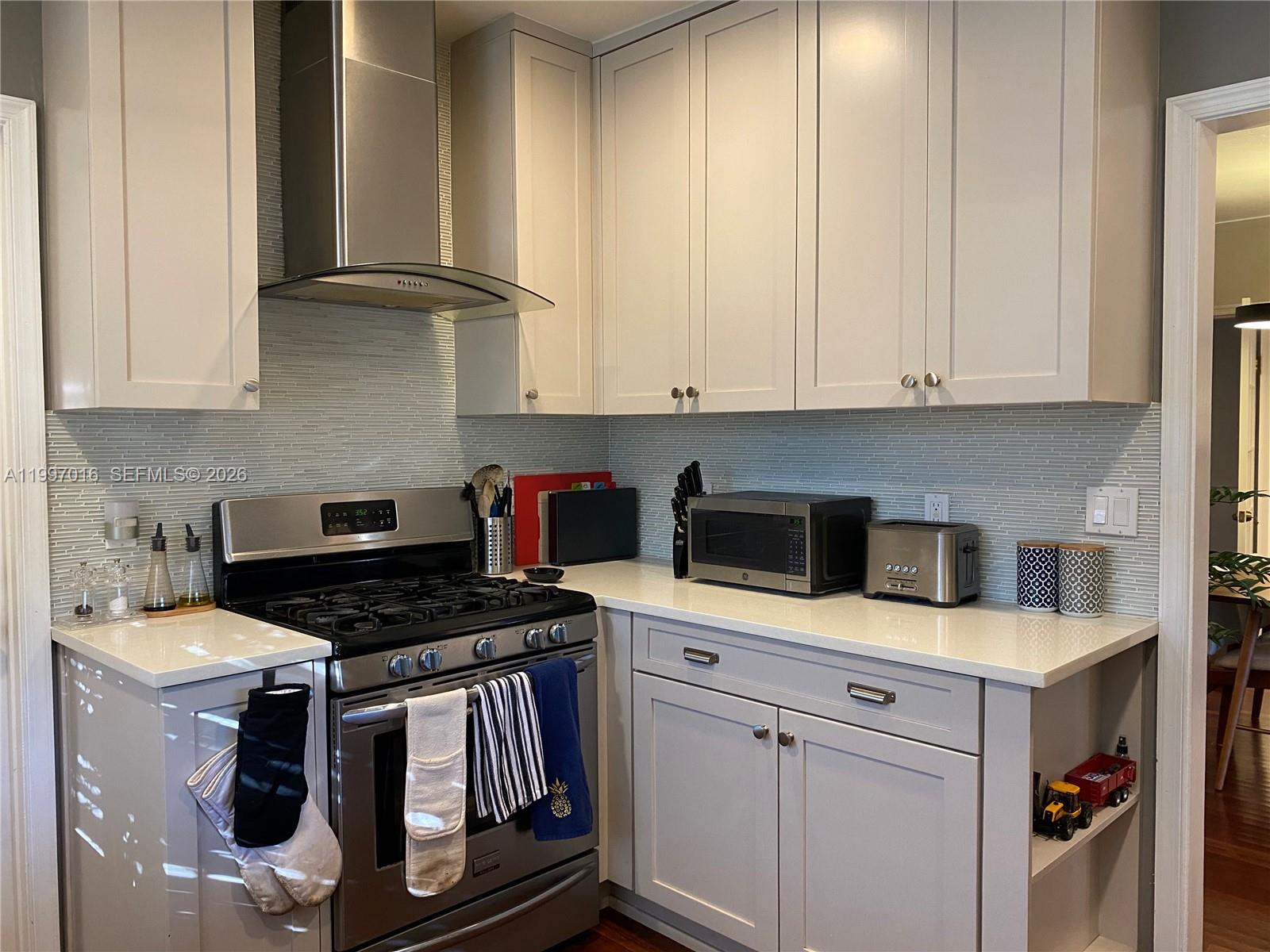 CORAL GABLES RIVIERA SEC - Residential Lease