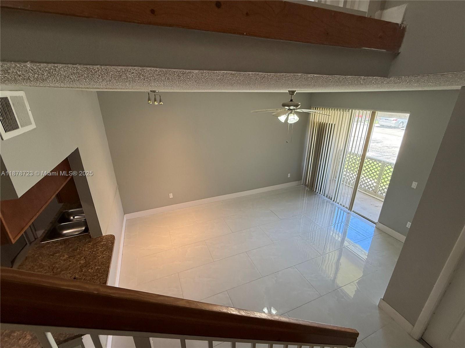 LA HACIENDA COUNTRY CLUB - Residential