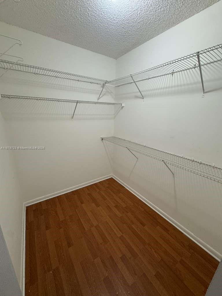 LA HACIENDA COUNTRY CLUB - Residential