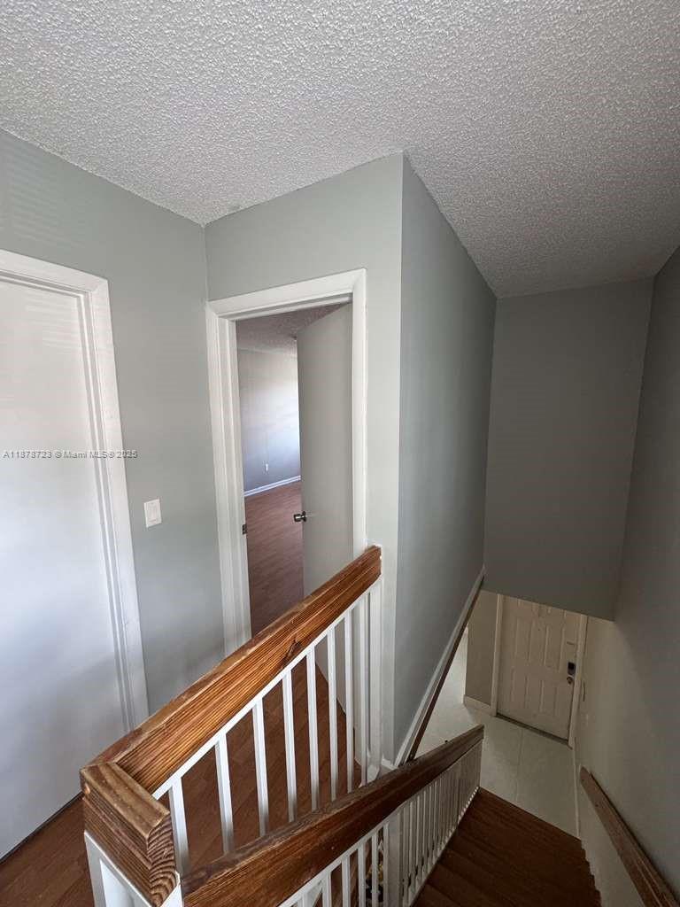 LA HACIENDA COUNTRY CLUB - Residential