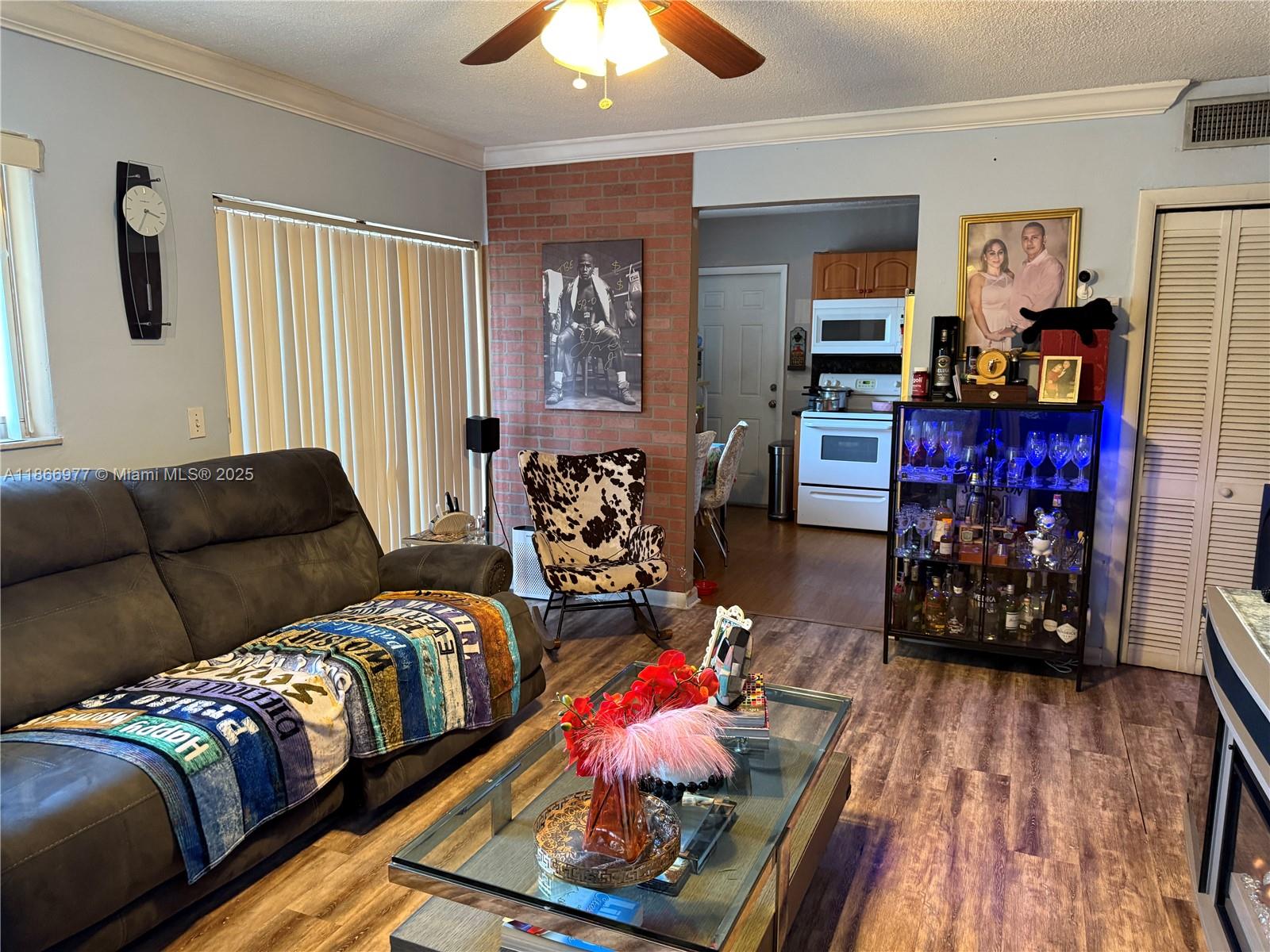 LAWRENCE ESTATES LAND COS - Residential Income