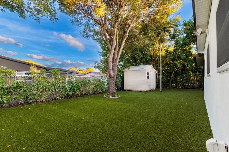 ORIOLE-MARGATE SEC 4 - Residential