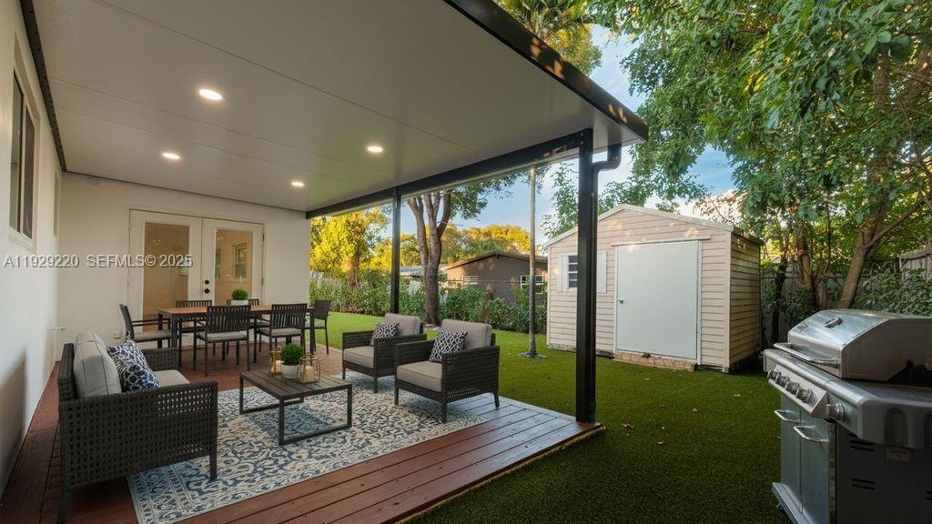 View photos, virtual tours, details... 256 NW 78th Ter