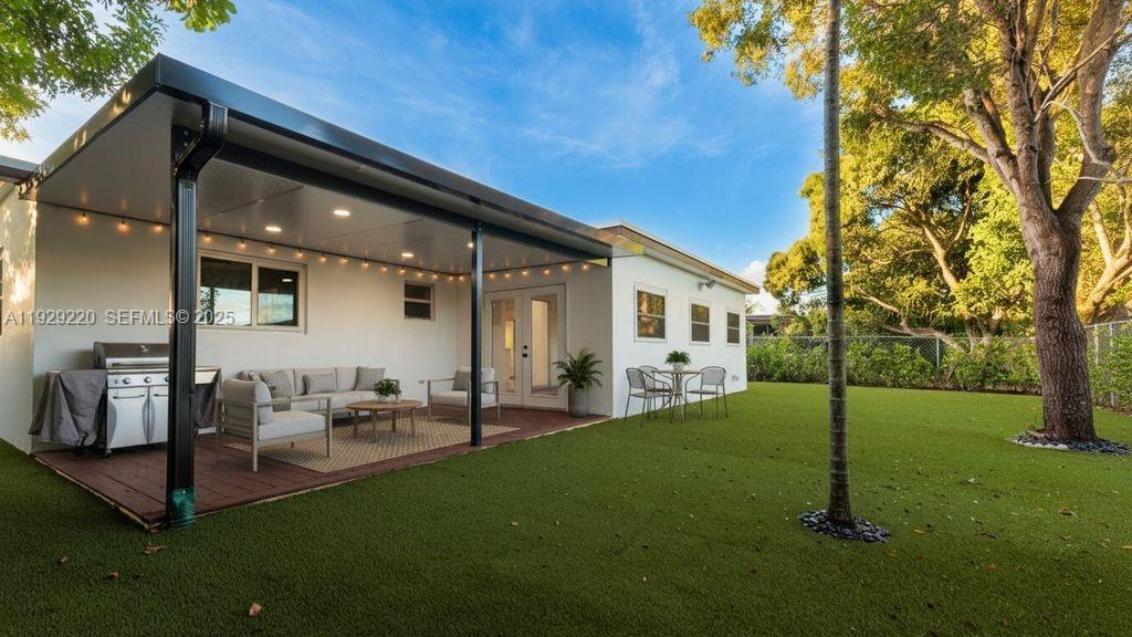 View photos, virtual tours, details... 256 NW 78th Ter