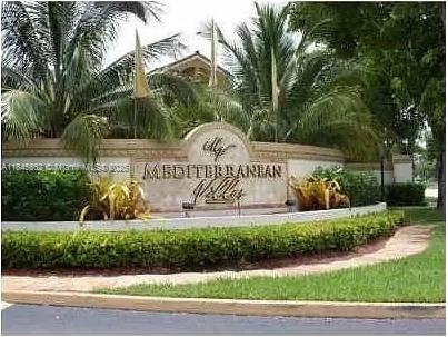 Gorgeous 2bed/2bath unit, ground floor (no stairs). Beautiful kitchen with cabinetry and cooktop. Tile floors all over. A must see!! Gated community w/ swimming pool, Jacuzzi, Gym. Centrally located only 1-minute-walking distance to supermarkets, pharmacies, restaurants, banks, Panera Bread; County Village Park across street. Easy access to Florida Turnpike, I-75, Palmetto Expressway