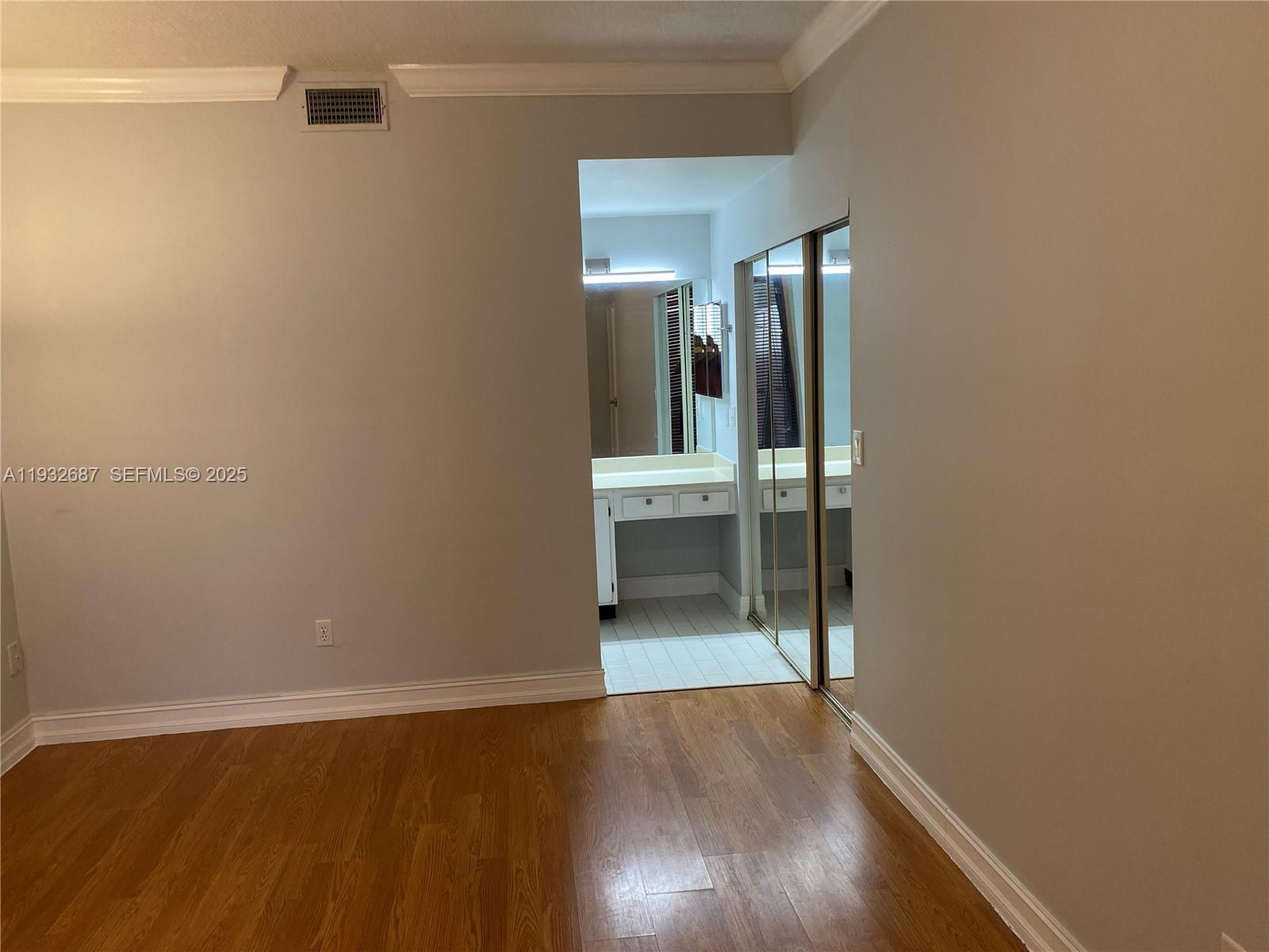 PIERPOINTE FIVE CONDO II - Residential