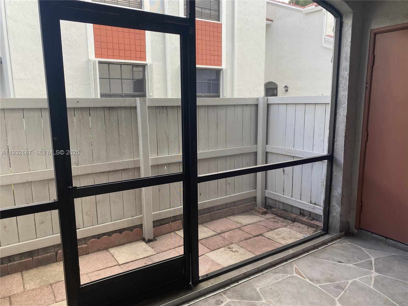 PIERPOINTE FIVE CONDO II - Residential