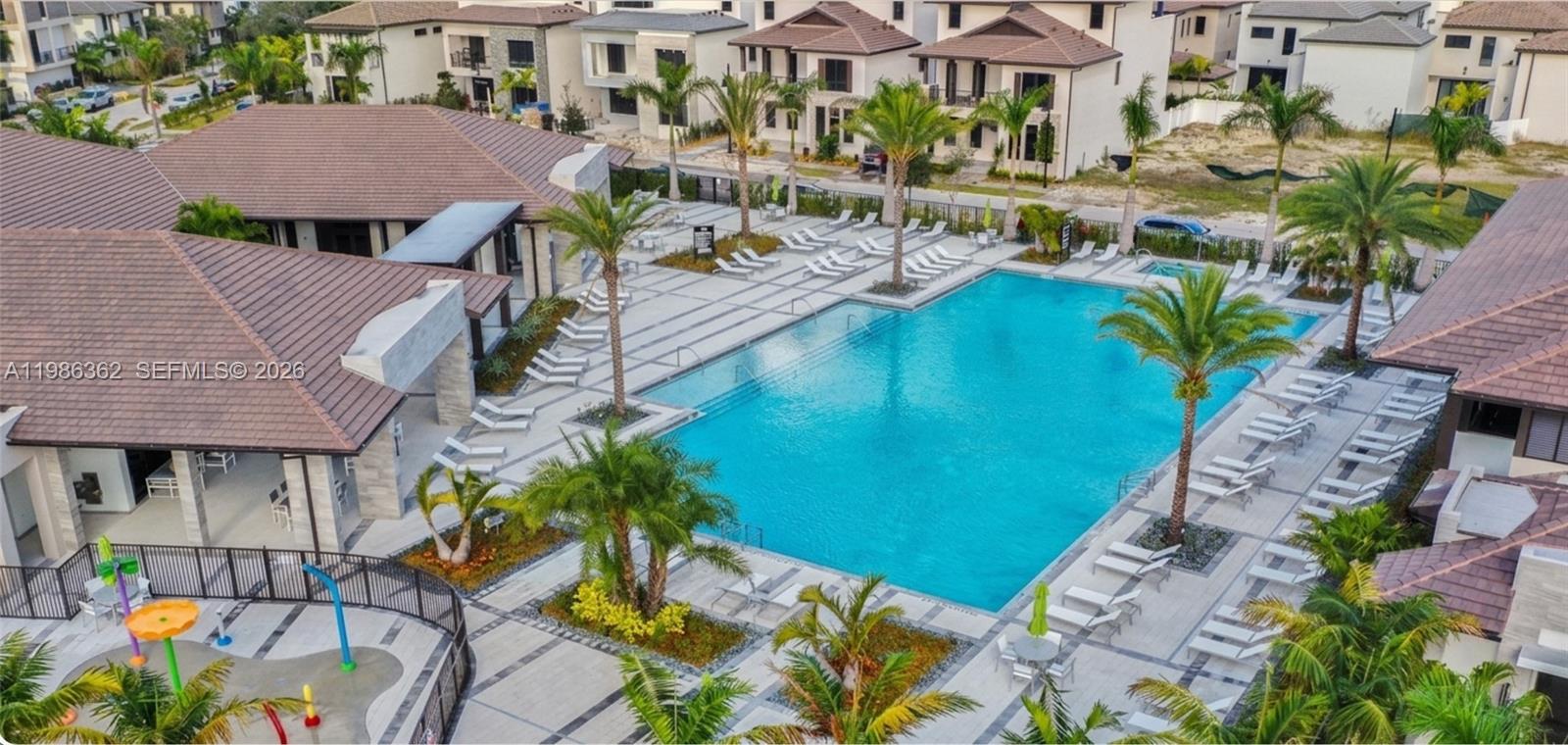 DOWNTOWN DORAL SOUTH PHAS - Residential Lease